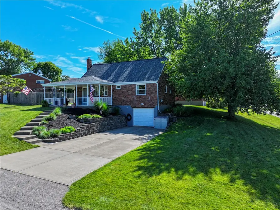 279 Southward Dr, Coraopolis, PA 15108 - #3