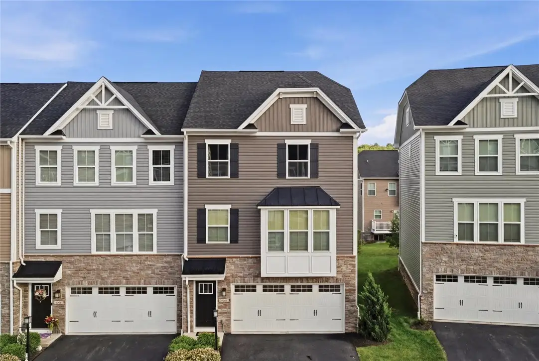 4006 Crown Dr, South Park, PA 15129 - #1