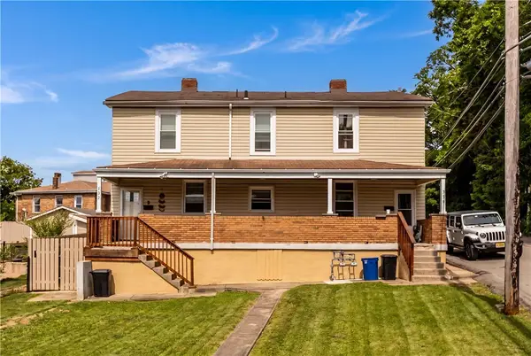 337-339 Redwood, Carrick, PA 15210