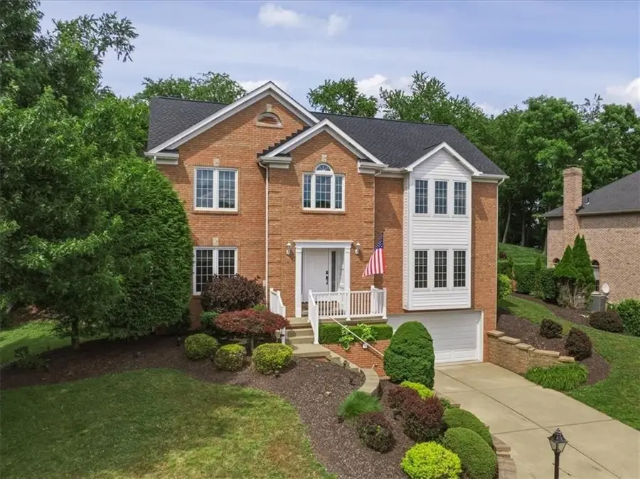 130 W Field Club Drive, McKees Rocks, PA 15136 - #2