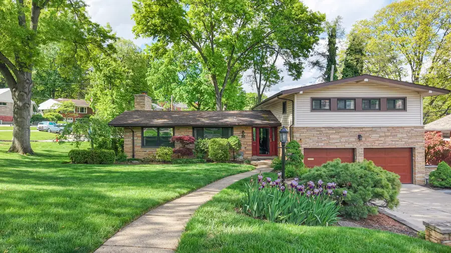 401 Kurt Drive, Pittsburgh, PA 15243 - #2