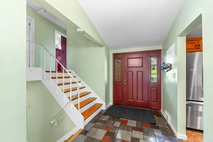 401 Kurt Drive, Pittsburgh, PA 15243 - #3