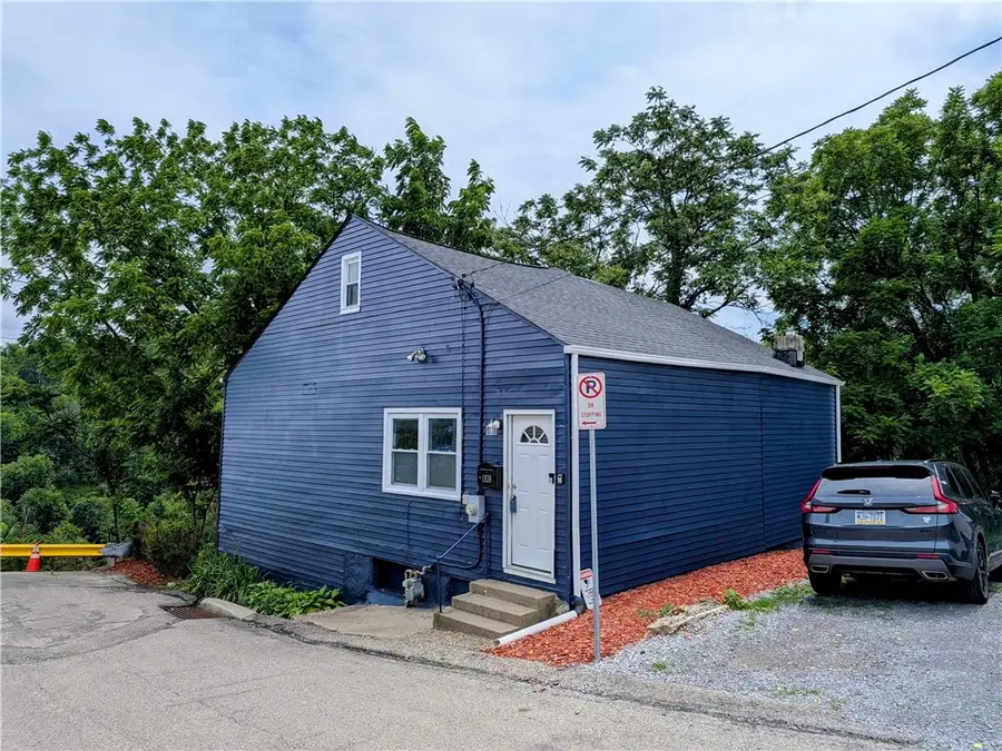 1938 Shamokin Street, Pittsburgh, PA 15203 - #2
