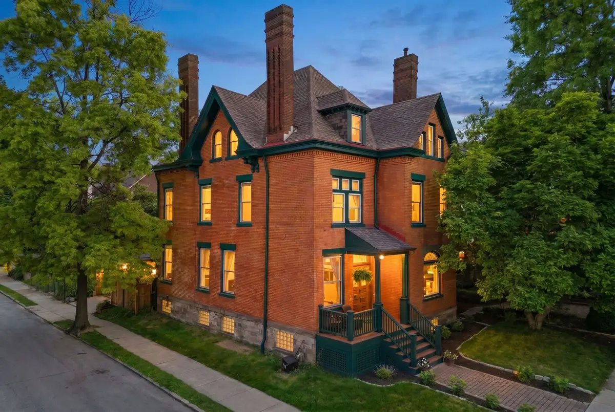601 Emerson St, Pittsburgh, PA 15206 - #1