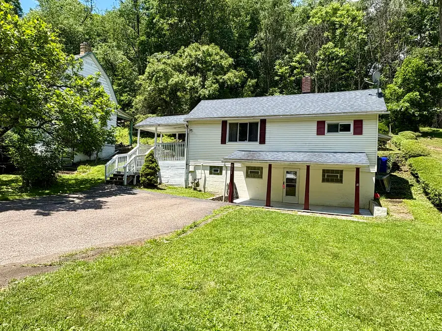 511 California Hollow Road, Imperial, PA 15126 - #2