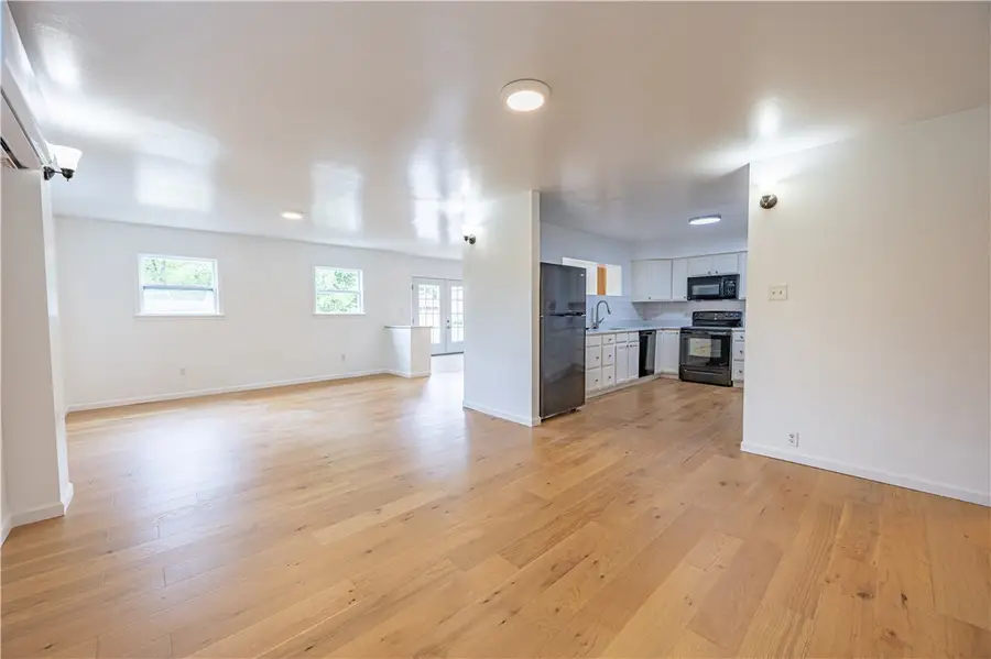 108 Lewis Dr, Pittsburgh, PA 15235 - #2