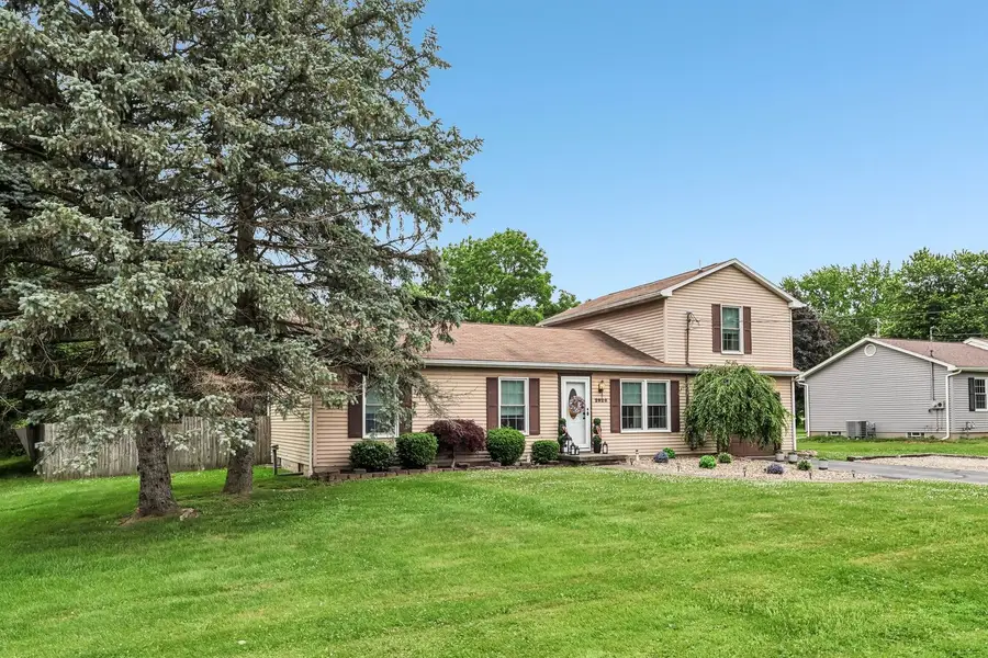 2920 Mercer Rd., New Castle, PA 16105 - #3