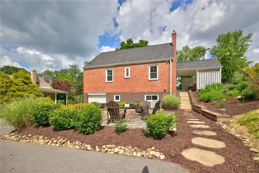 205 Coral Dr, Pittsburgh, PA 15241 - #2