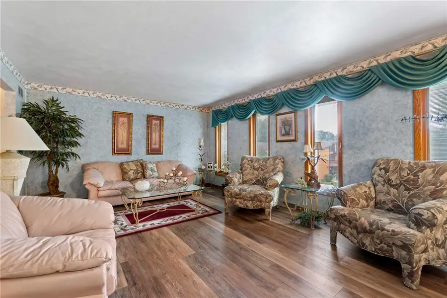 4874 Leona Dr, Pittsburgh, PA 15227 - #3