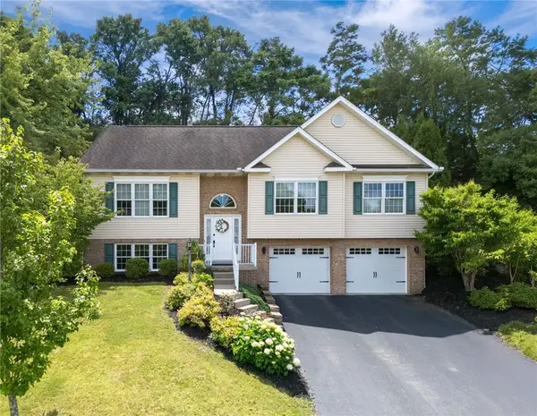 74 Laurel Dr, Greensburg, PA 15601