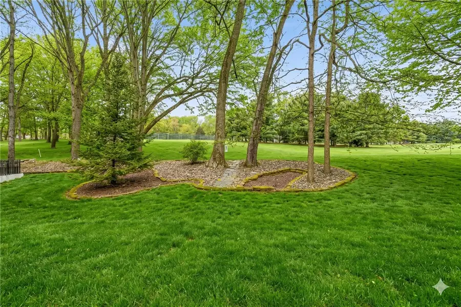 52 Greenview, Jeannette, PA 15644 - #3