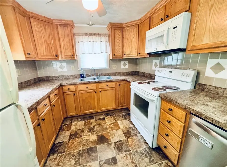 24 Panorama Dr, Washington, PA 15301 - #3