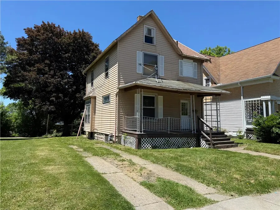 818 S Oakland Ave, Sharon, PA 16146 - #2