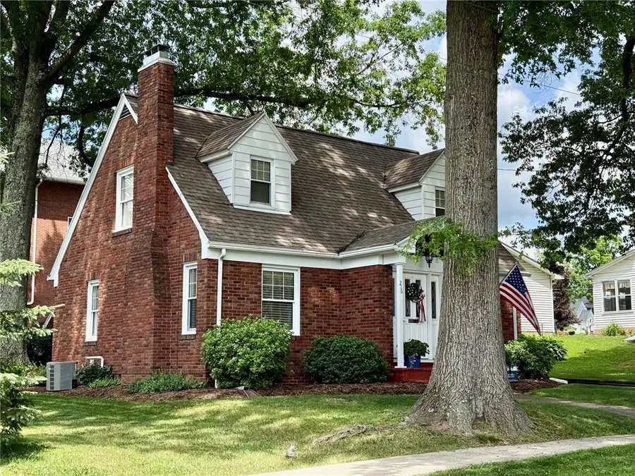216 S Otter St., Mercer, PA 16137 - #3