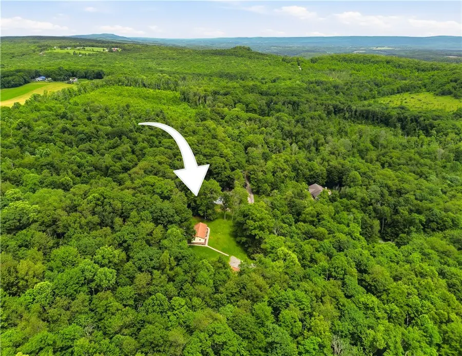 251 Evergreen Ln, Acme, PA 15610 - #3