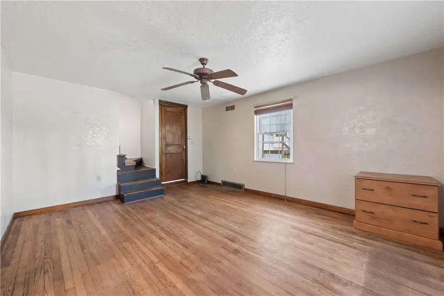 15 Mechling, Greensburg, PA 15601 - #2