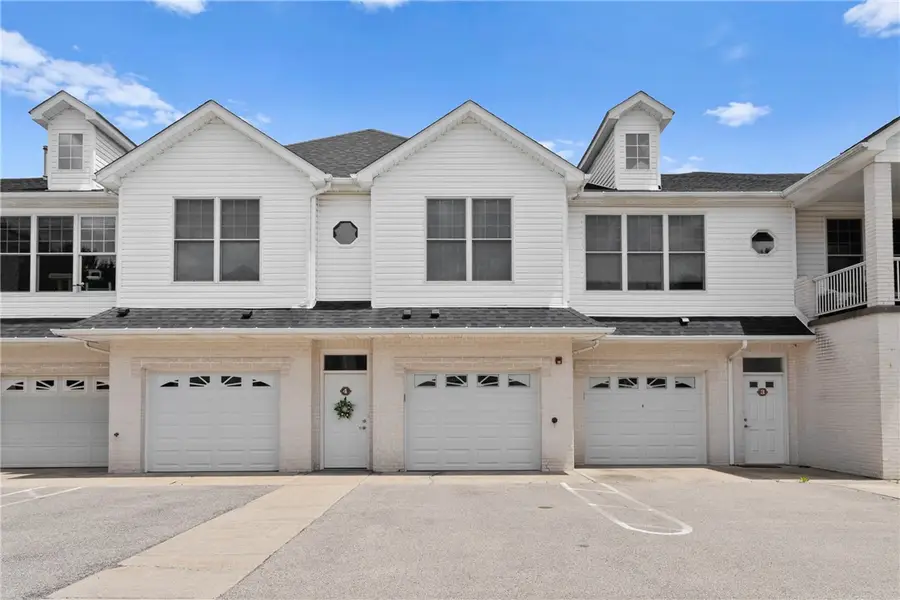 201 Adams Pointe Blvd #4, Mars, PA 16046 - #2