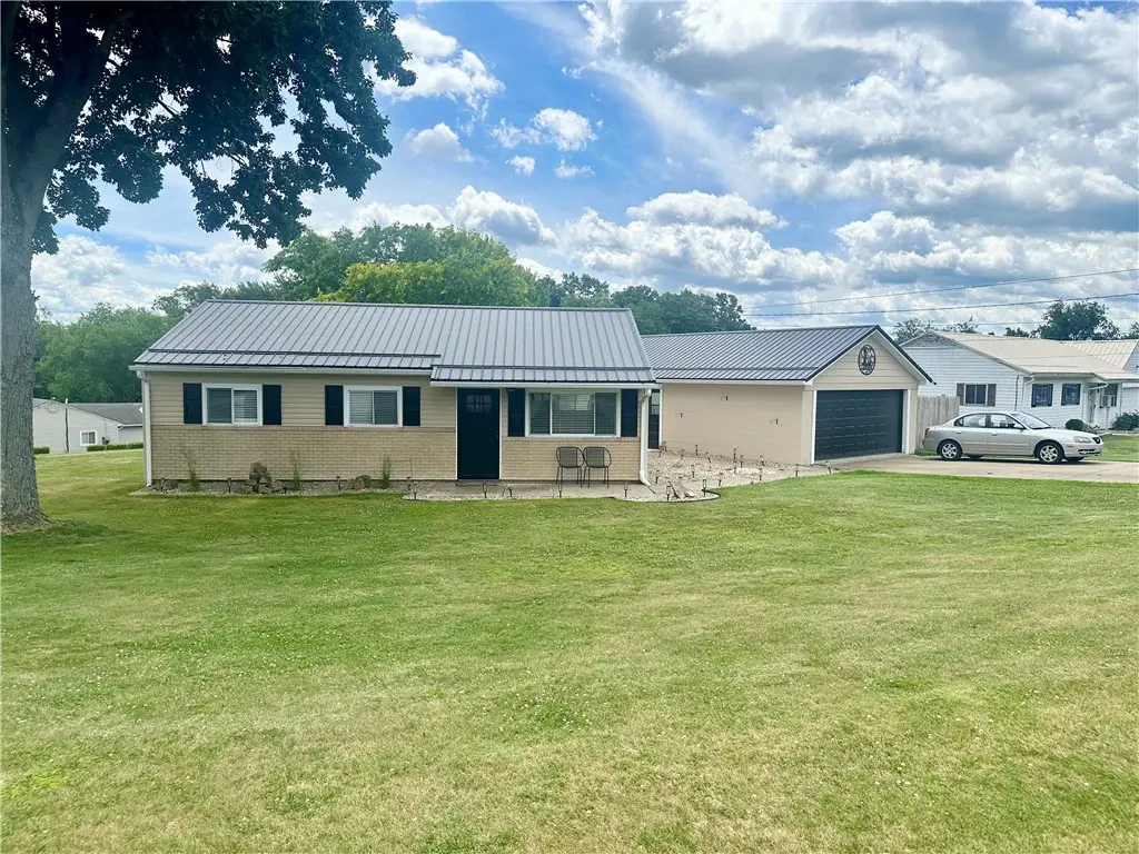 112 Rolling Hills Drive, Monaca, PA 15061 - #1