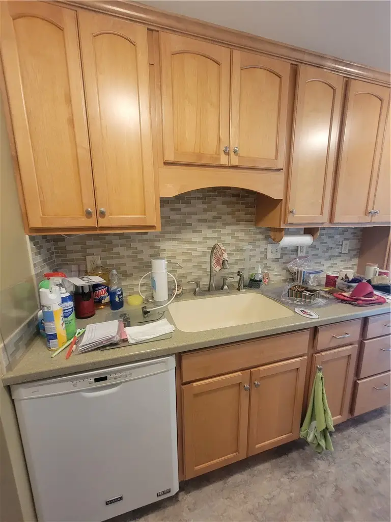 54 Hennig Dr, Pittsburgh, PA 15236 - #3