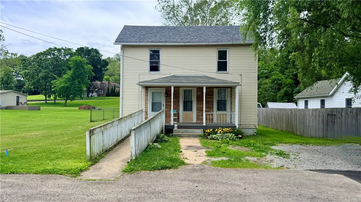 3 Pottstown St, Dunbar, PA 15431 - #1