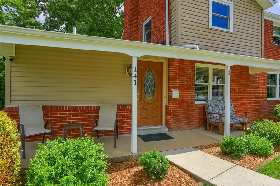 141 E Wedgewood Dr, Pittsburgh, PA 15229 - #2