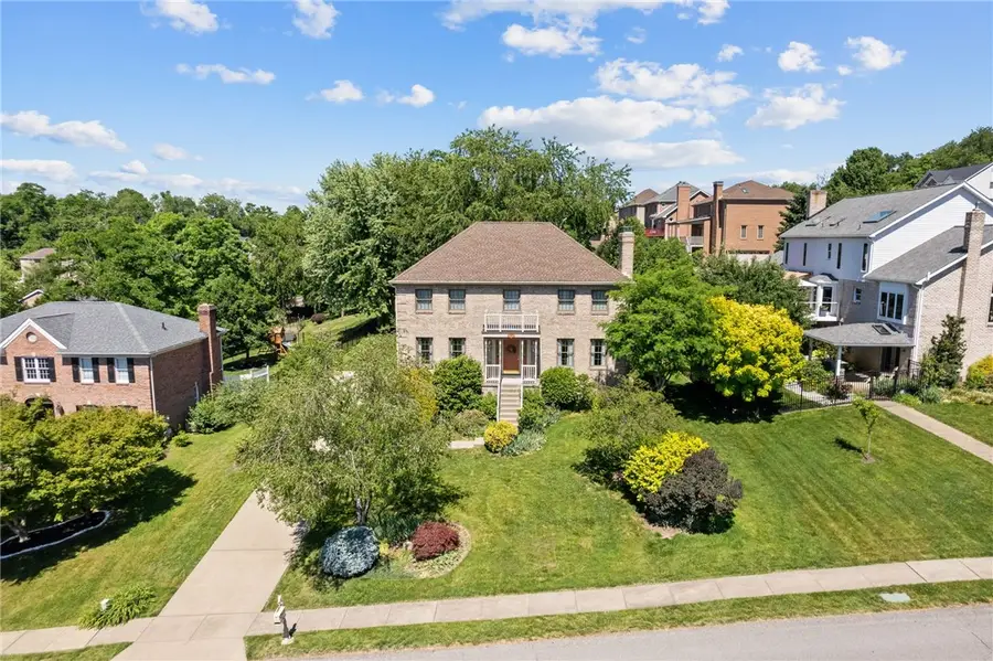 137 Field Club Dr., Robinson, PA 15136 - #2