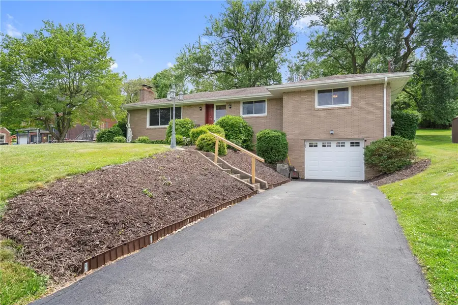 306 Rock Run Rd, Elizabeth, PA 15037 - #2