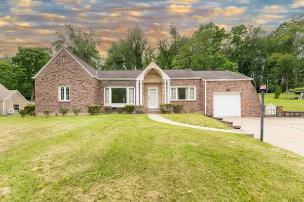 927 Mcneilly Road, Pittsburgh, PA 15226