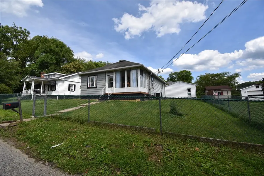 15 Euclid Ave, Point Marion, PA 15474 - #3