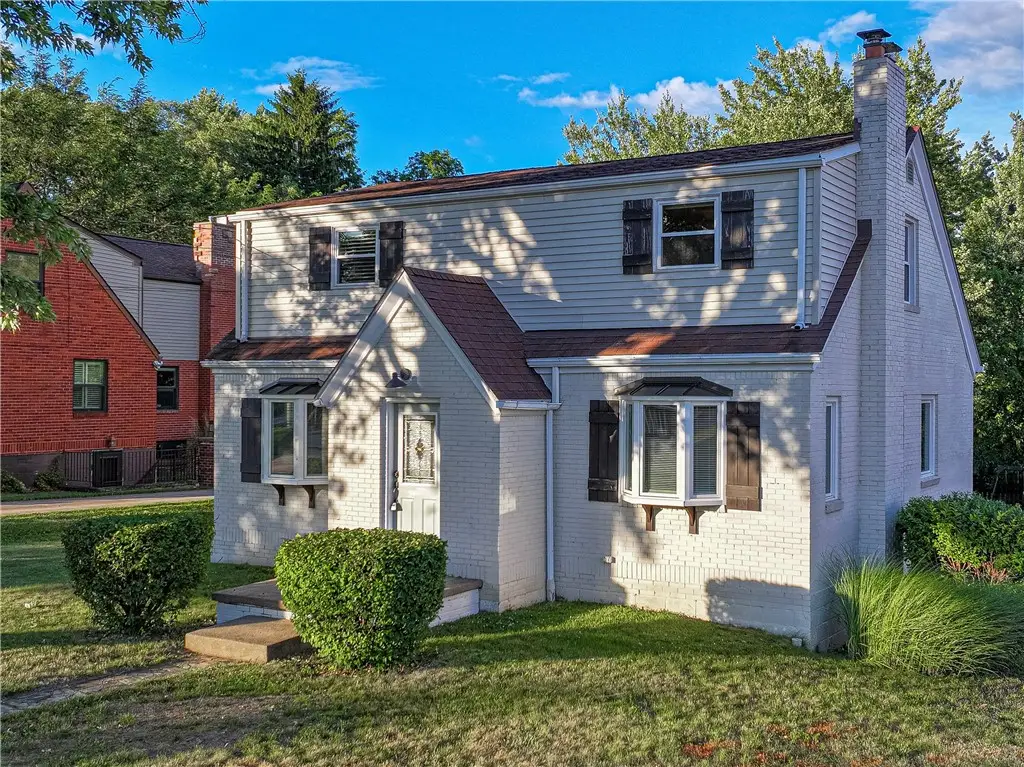 22 Herbst Rd, Coraopolis, PA 15108 - #1