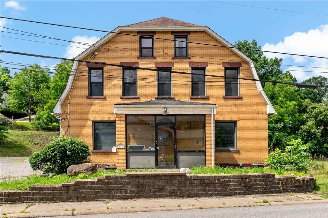 928 Mclaughlin Run Rd, Bridgeville, PA 15017 - #1