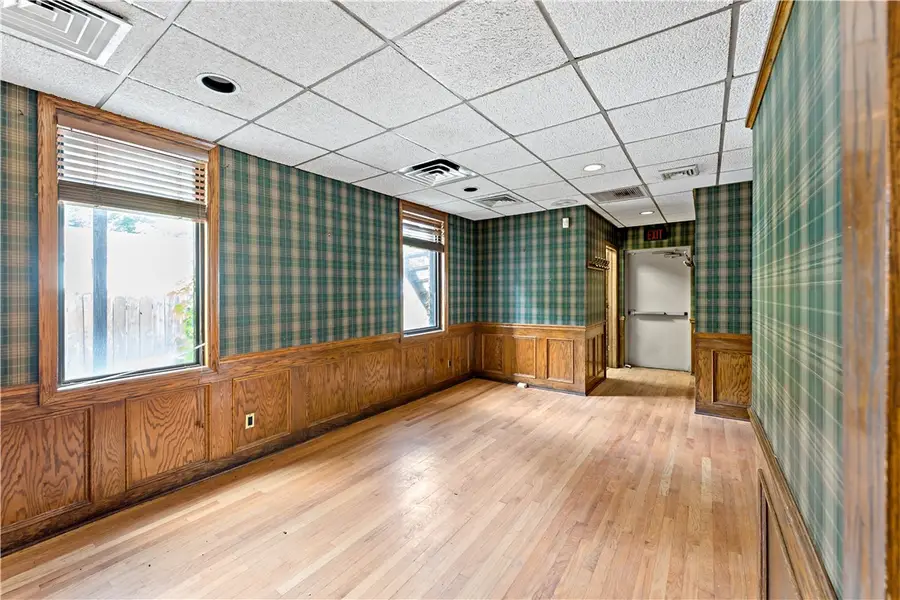 928 Mclaughlin Run Rd, Bridgeville, PA 15017 - #3