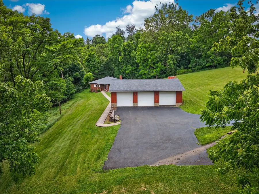706 Taylorstown Ridge Rd, Avella, PA 15312 - #2