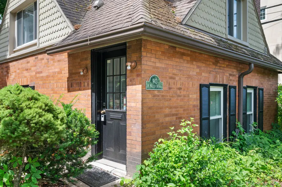 943 N Negley Avenue #4, Pittsburgh, PA 15206 - #3