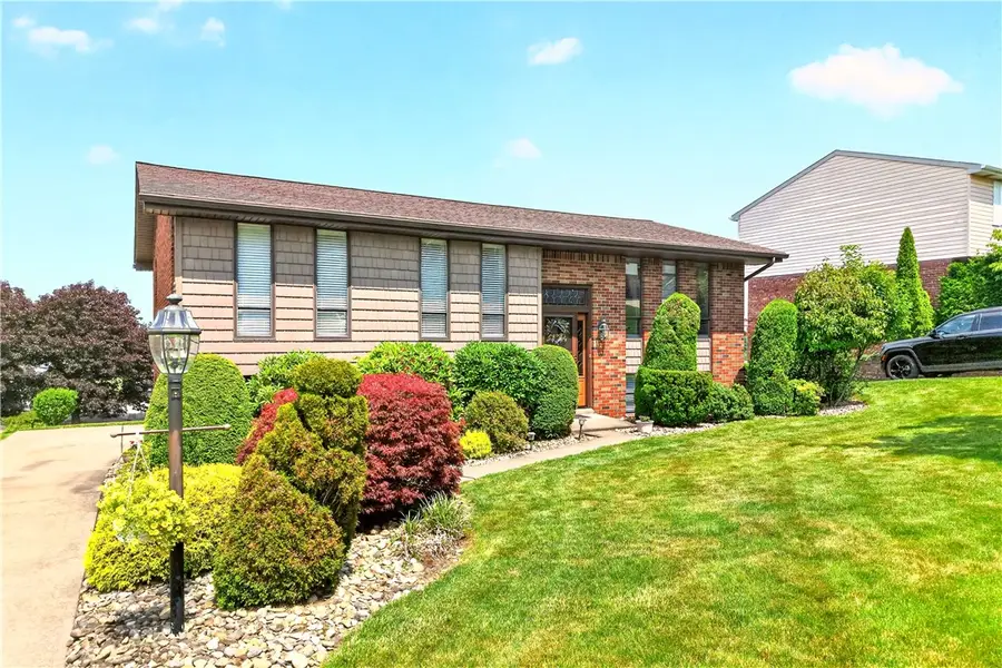 404 Highland Dr, Elizabeth, PA 15037 - #2
