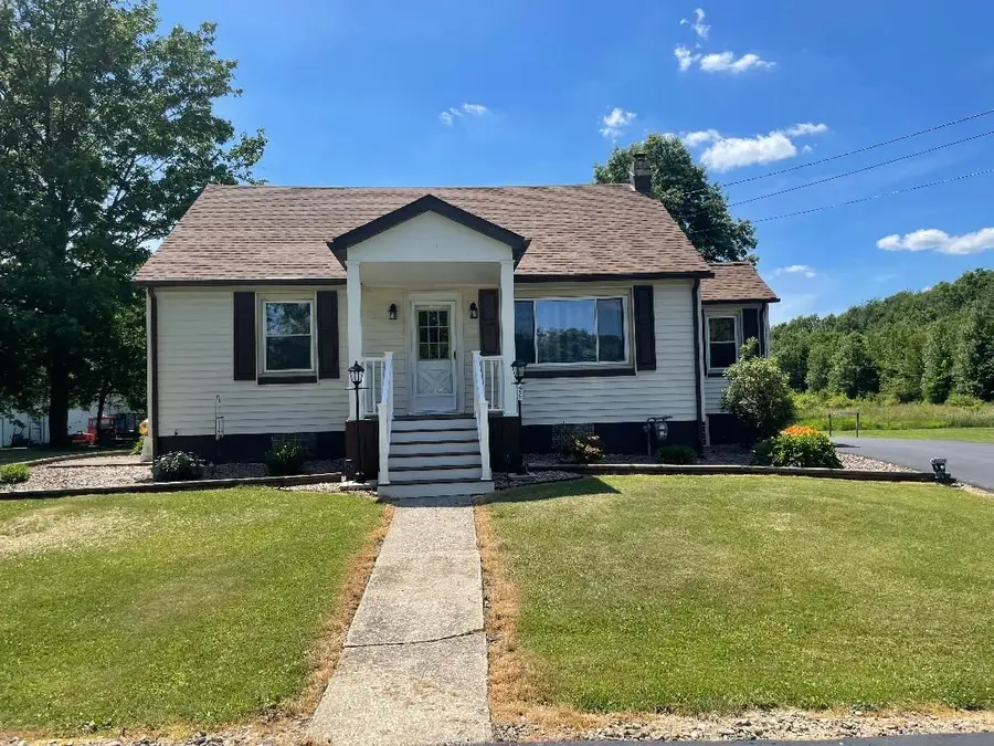 455 Bedford Road, West Middlesex, PA 16159 - #3