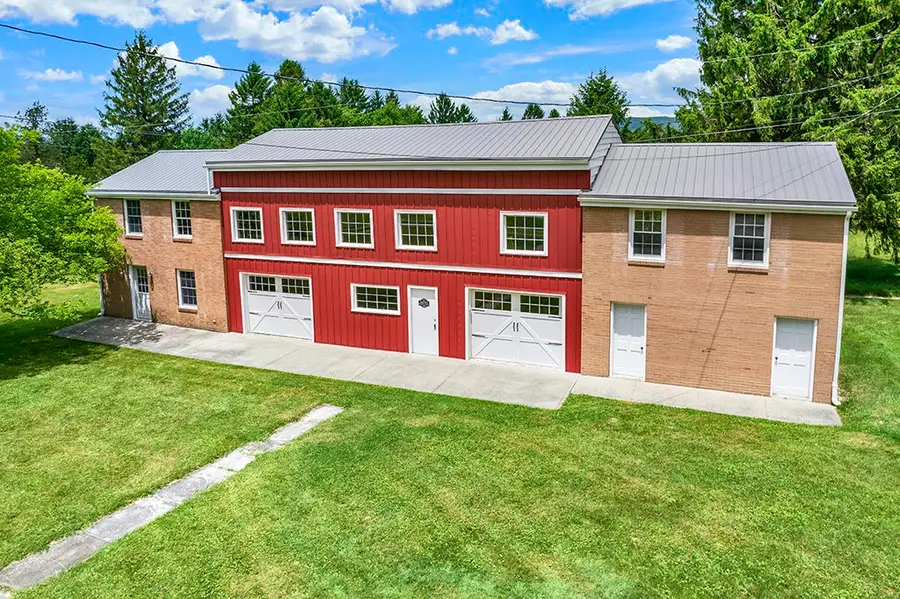 1099 Gravel Hill Rd, Ligonier, PA 15658 - #2