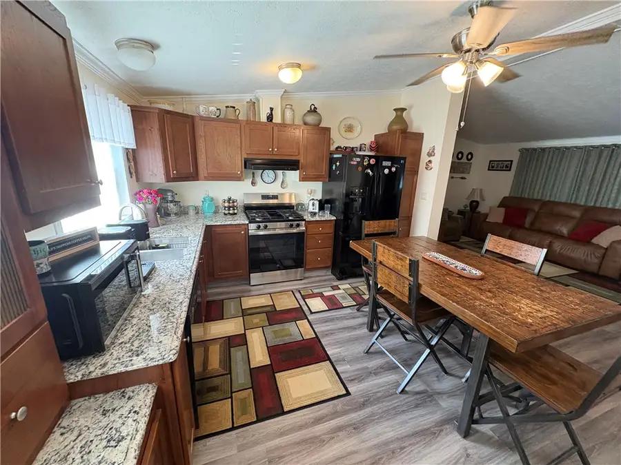 642 Yates Rd, Punxsutawney, PA 15767 - #3