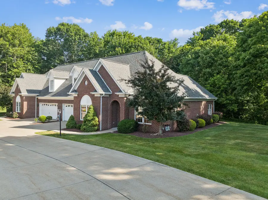 207 Maple Court, Aliquippa, PA 15001 - #2