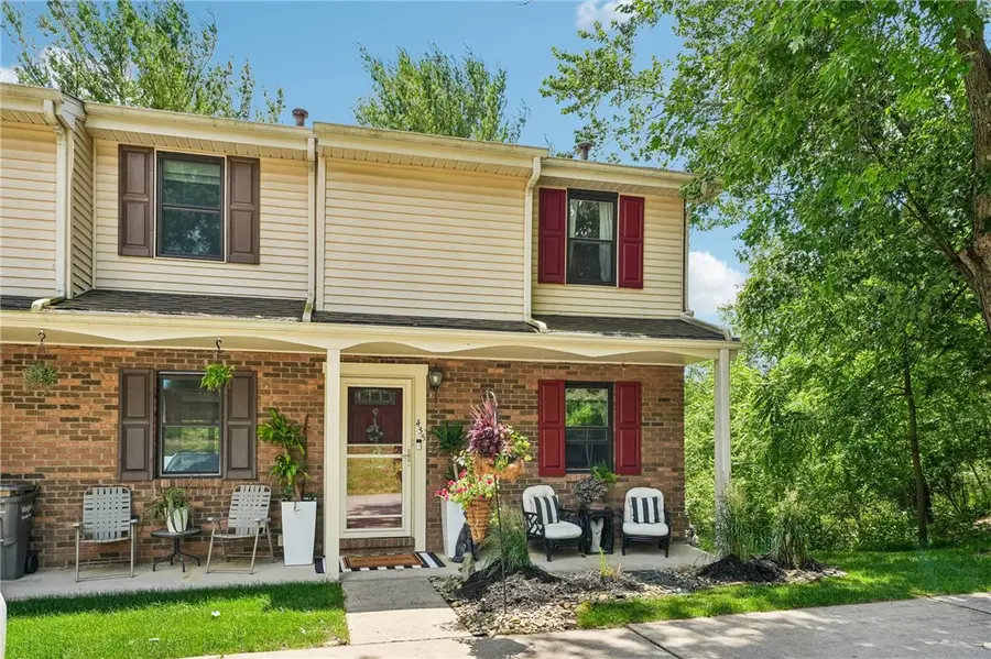 435 Brookside Ct, Seven Fields, PA 16046 - #2
