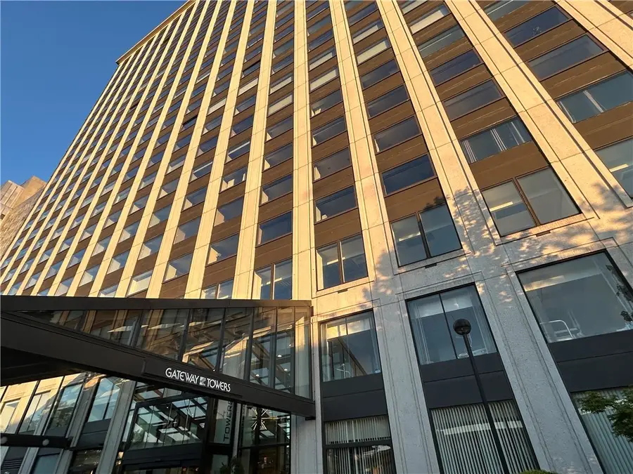 320 Fort Duquesne Blvd #7G, Pittsburgh, PA 15222 - #2