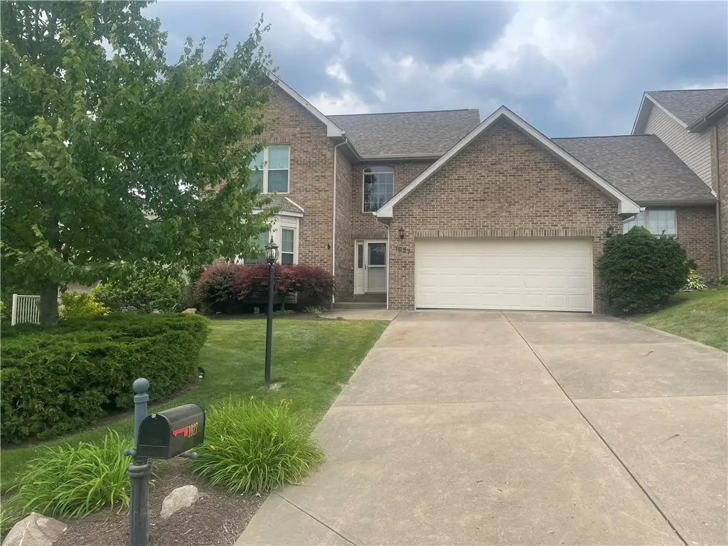 1027 Blackthorne Dr #A, Jeannette, PA 15644 - #1