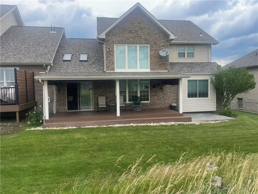 1027 Blackthorne Dr #A, Jeannette, PA 15644 - #3