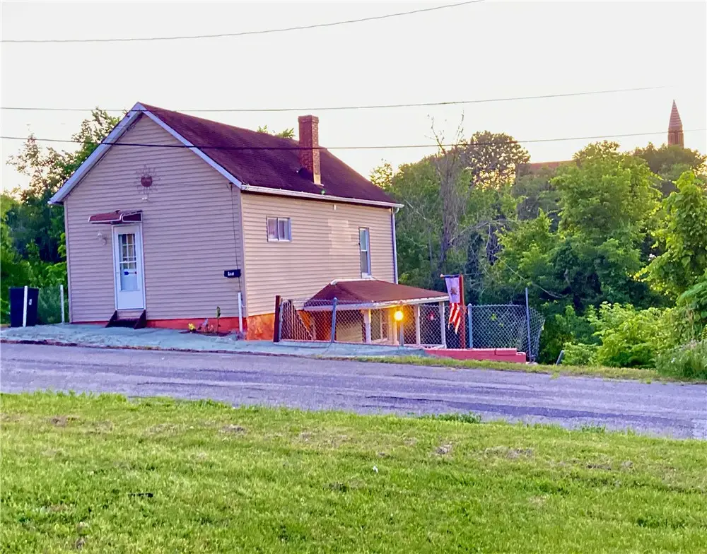 411 Rostraver St, Monessen, PA 15062 - #1