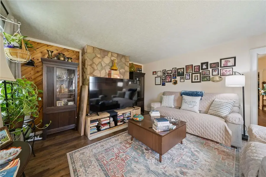 1110 Creek St, Homestead, PA 15120 - #2