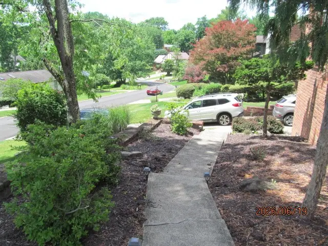 1648 Queens Dr, South Park, PA 15129 - #2