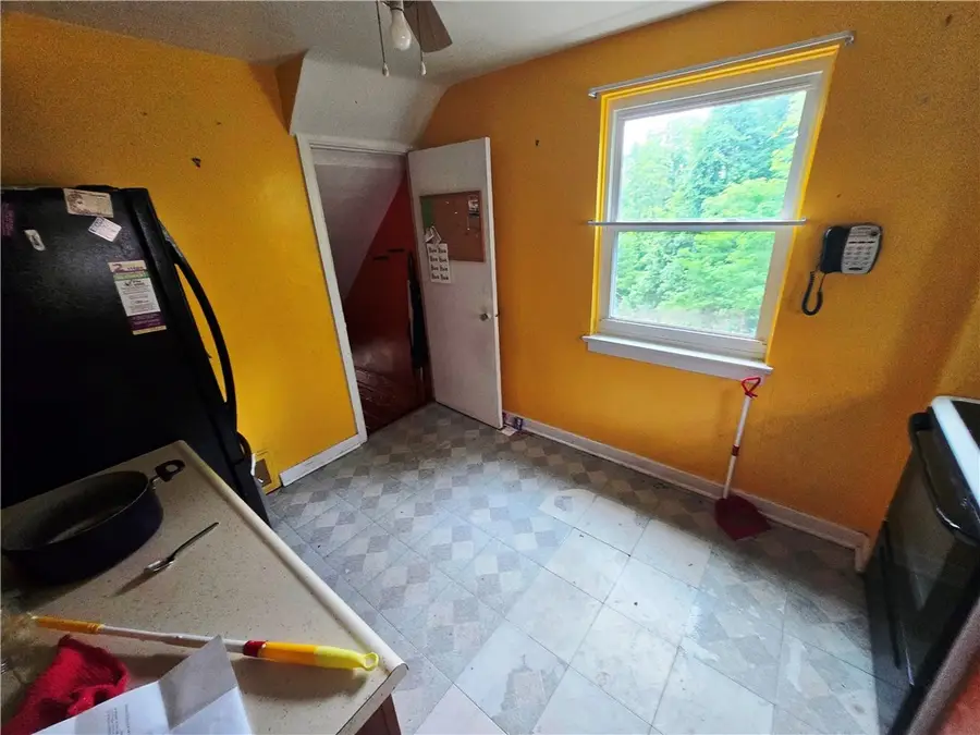 248 Johnston Rd, Penn Hills, PA 15235 - #2