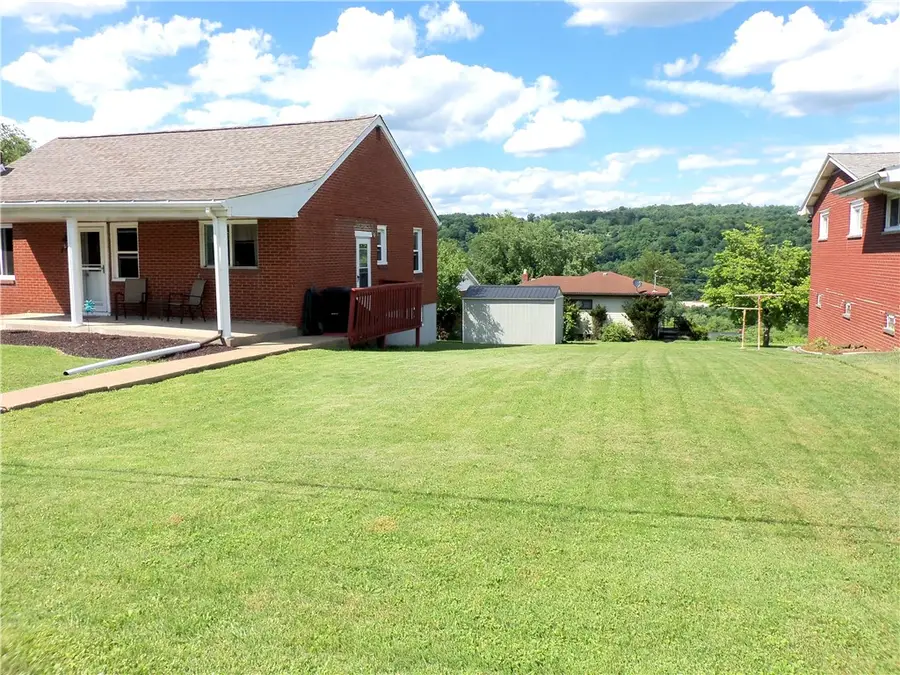 407 Grandview Ave, Monongahela, PA 15063 - #2