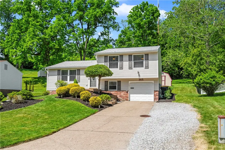 365 Fruitwood Dr, Bethel Park, PA 15102 - #2