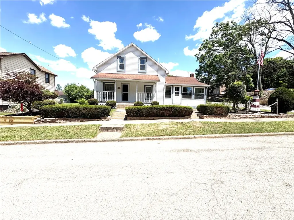 437 Liberty St, Harmony, PA 16037 - #1